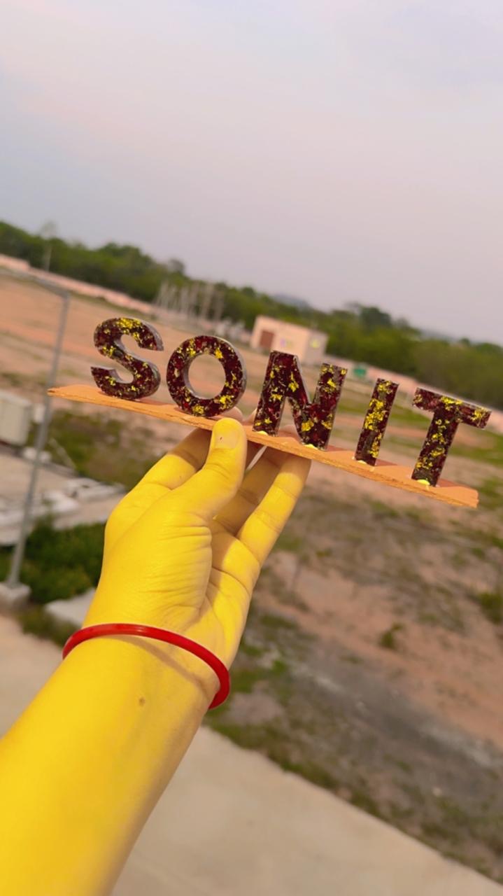 Name stand
